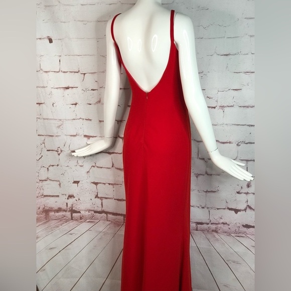 CALVIN KLEIN Halter Neck Size 4 Red Crepe Floor Length Maxi Gown Prom Dress - Picture 10 of 16